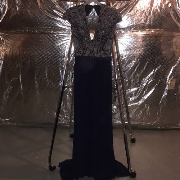 Sherri Hill Gown Size 6 - Picture 10 of 12